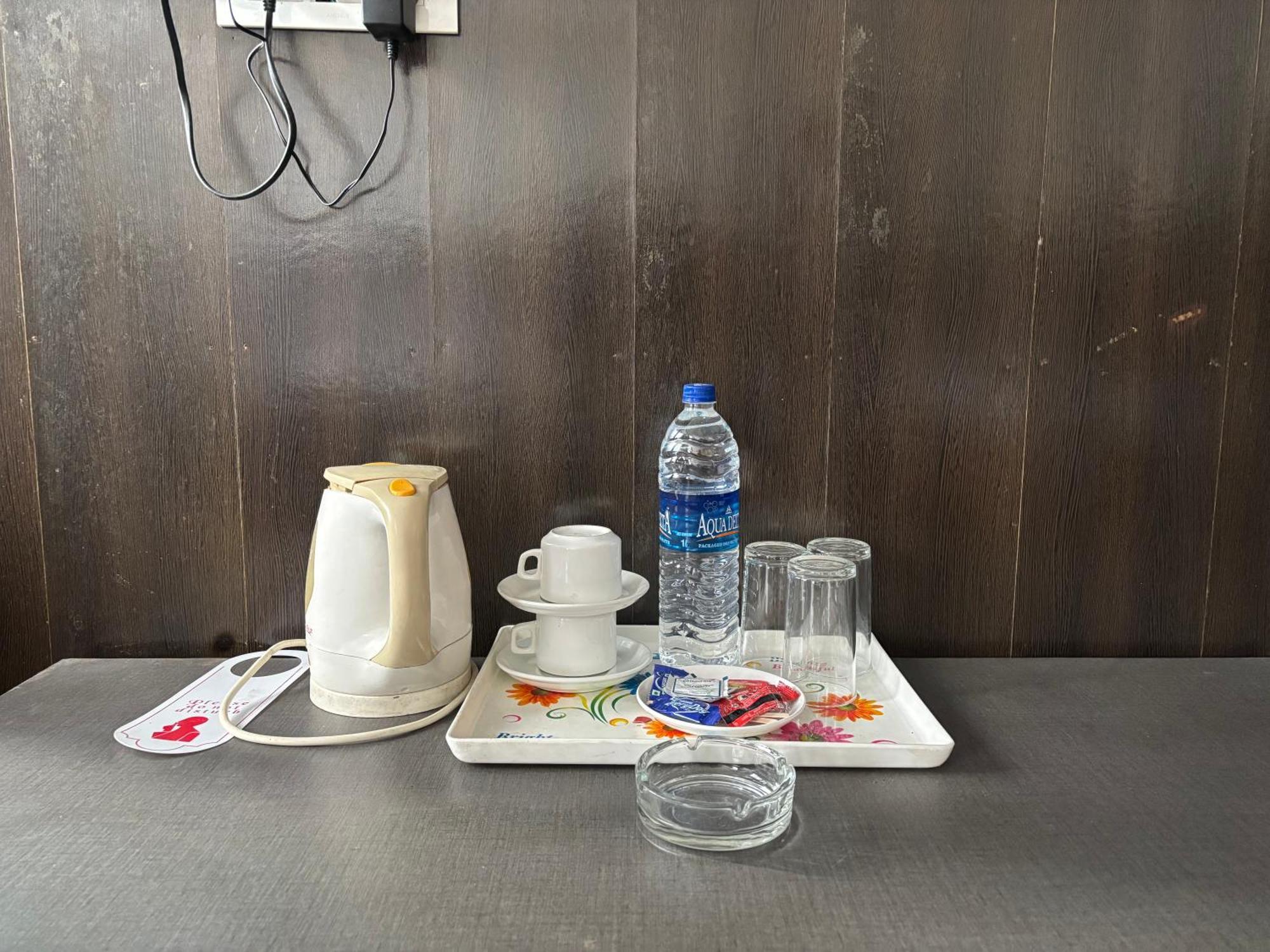 Hotel Kasturi Palace & Restaurant Darjeeling ダージリン エクステリア 写真